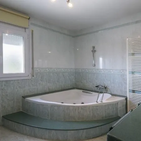 Villa In - 104817 By Mo *